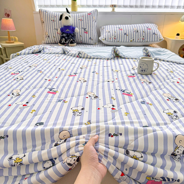 91家纺网 家纺一手货源 找家纺 梓之赫 2026新款史努比凉感丝乳胶凉席席子夏被夏凉被空调被 史努比俱乐部