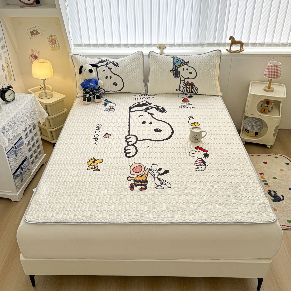 91家纺网 家纺一手货源 找家纺 梓之赫 2026新款史努比凉感丝乳胶凉席席子夏被夏凉被空调被 史努比快乐世界