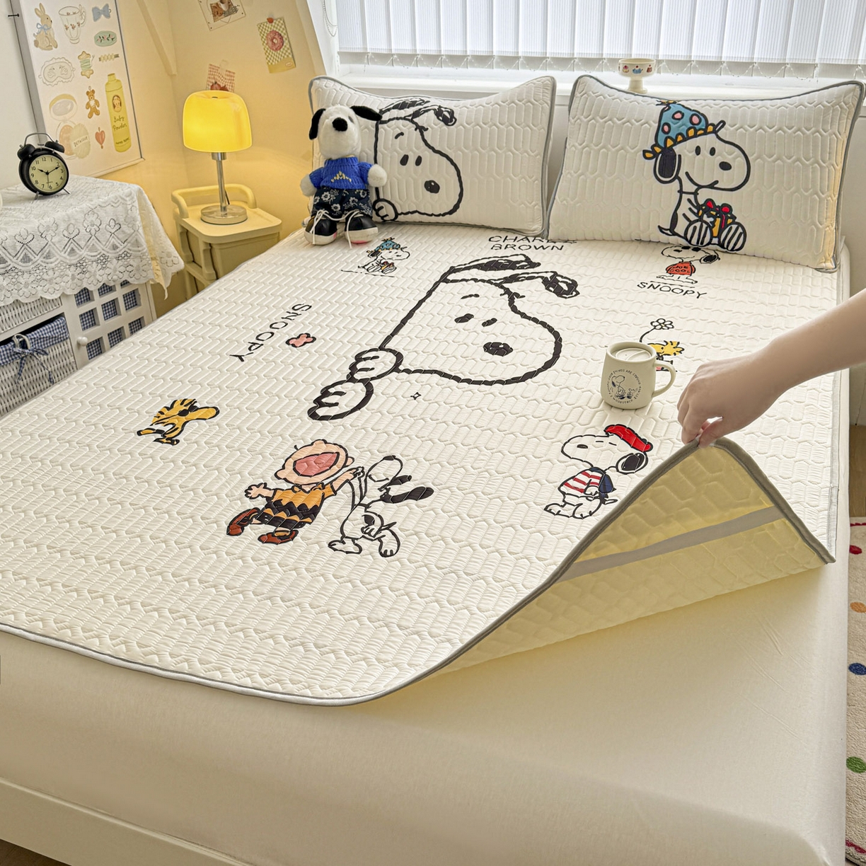 91家纺网 家纺一手货源 找家纺 梓之赫 2026新款史努比凉感丝乳胶凉席席子夏被夏凉被空调被 史努比快乐世界