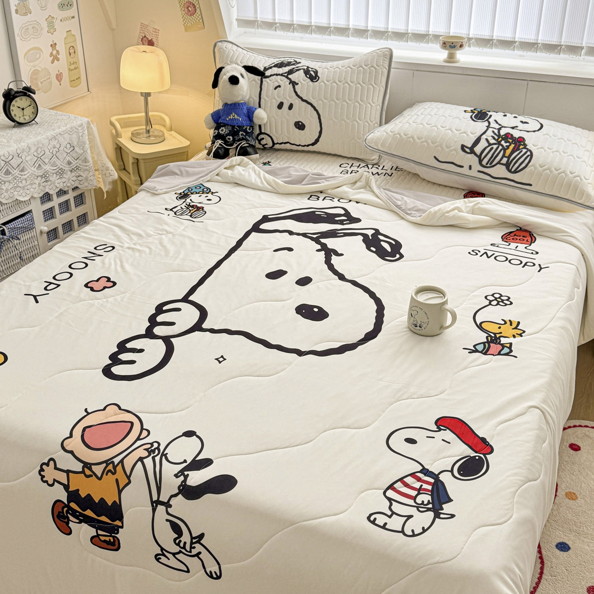 91家纺网 家纺一手货源 找家纺 梓之赫 2026新款史努比凉感丝乳胶凉席席子夏被夏凉被空调被 史努比快乐世界