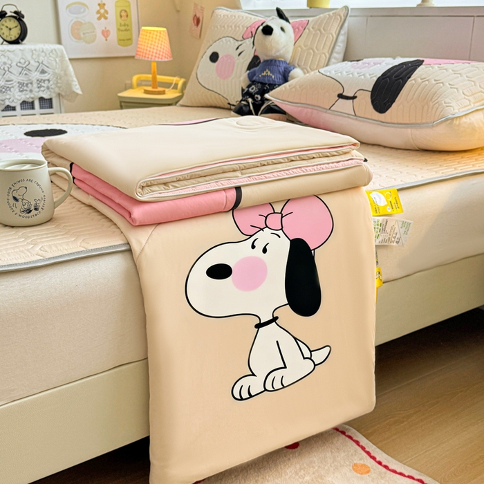 91家纺网 家纺一手货源 找家纺 梓之赫 2026新款史努比凉感丝乳胶凉席席子夏被夏凉被空调被 史努比公主妆