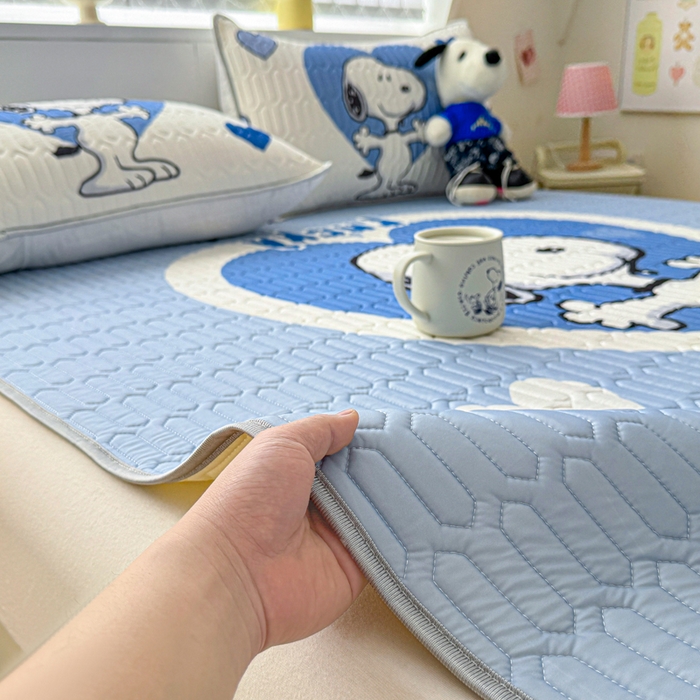 91家纺网 家纺一手货源 找家纺 梓之赫 2026新款史努比凉感丝乳胶凉席席子夏被夏凉被空调被 史努比爱心