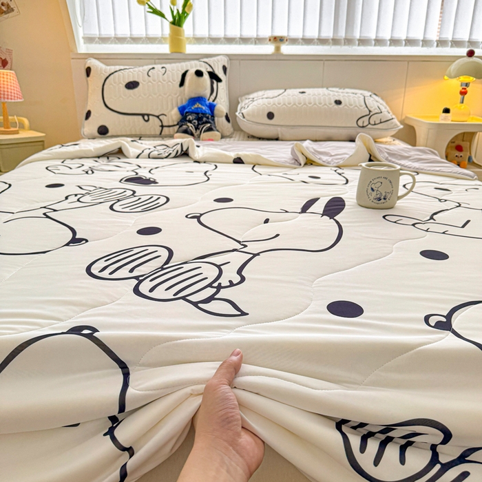 91家纺网 家纺一手货源 找家纺 梓之赫 2026新款史努比凉感丝乳胶凉席席子夏被夏凉被空调被 史努比乐园