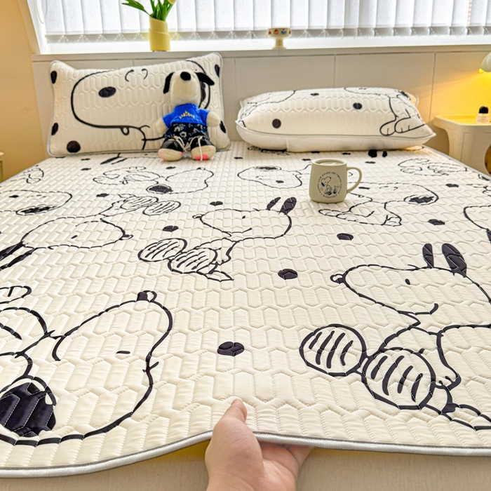 91家纺网 家纺一手货源 找家纺 梓之赫 2026新款史努比凉感丝乳胶凉席席子夏被夏凉被空调被 史努比乐园