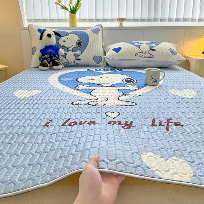 91家纺网 家纺一手货源 找家纺 梓之赫 2026新款史努比凉感丝乳胶凉席席子夏被夏凉被空调被 史努比爱心