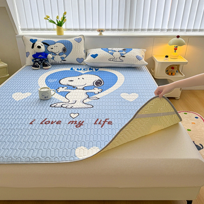 91家纺网 家纺一手货源 找家纺 梓之赫 2026新款史努比凉感丝乳胶凉席席子夏被夏凉被空调被 史努比爱心