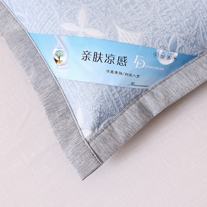 91家纺网 家纺一手货源 找家纺 （总）澜鸟枕业 2026新款提花豆豆TM轻奢花韵花卉刺绣单色蓝色荞麦枕头枕芯