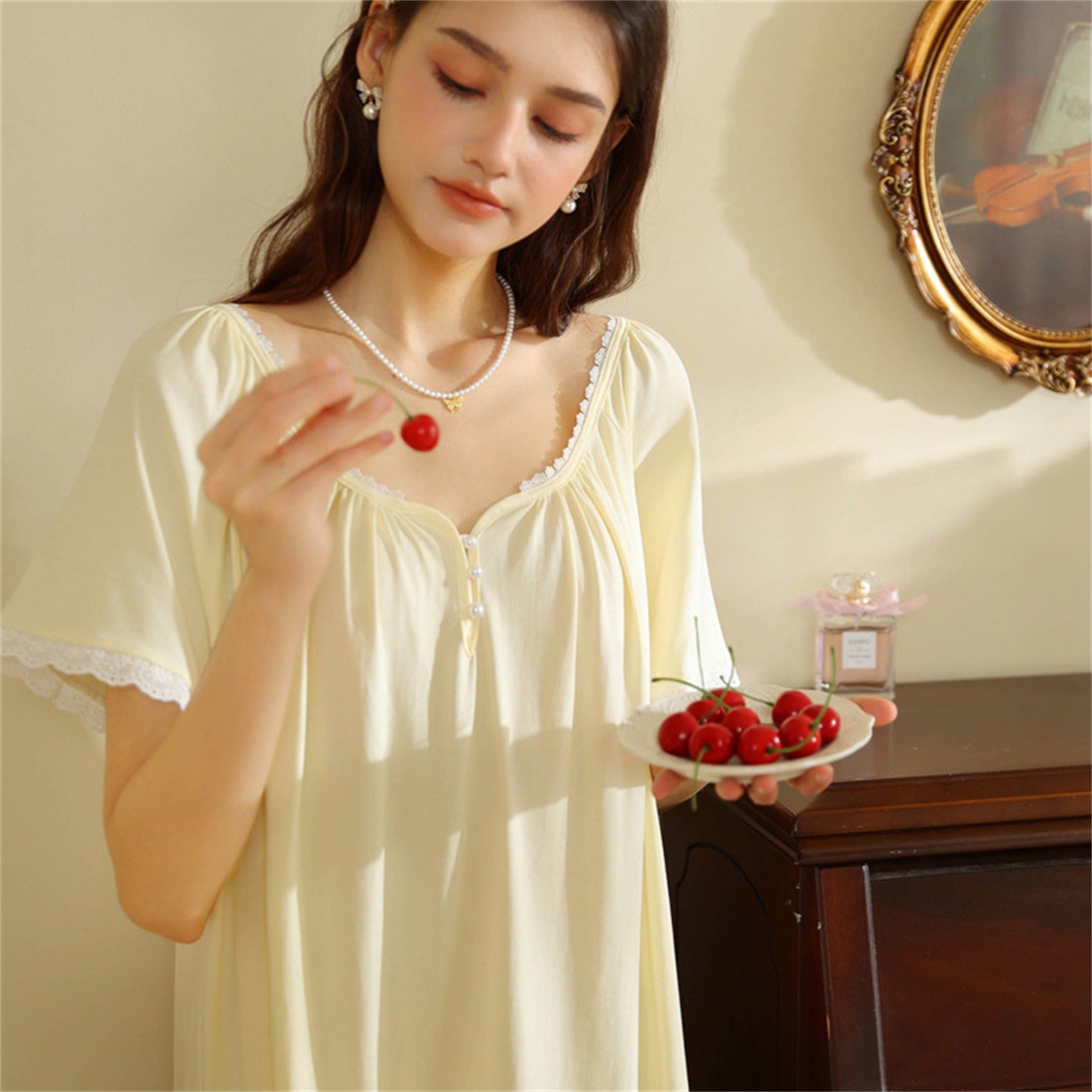91家纺网 家纺一手货源 找家纺 洛兰沙家居馆 2026新款睡裙女夏季短袖新品宽松长款宫廷公主法式复古薄孕妇睡衣家居服 浅黄