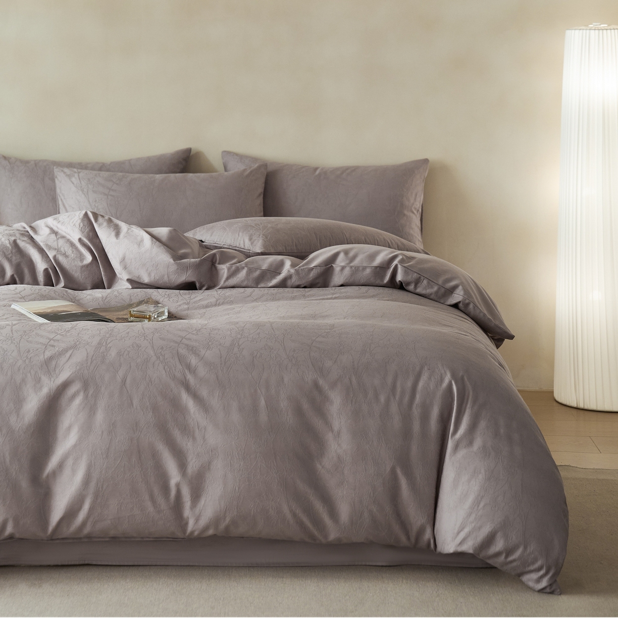 91家纺网 家纺一手货源 找家纺 亿梵家居 2026新款100支长绒棉纯棉厚织大提花四件套 缦莎-可可棕