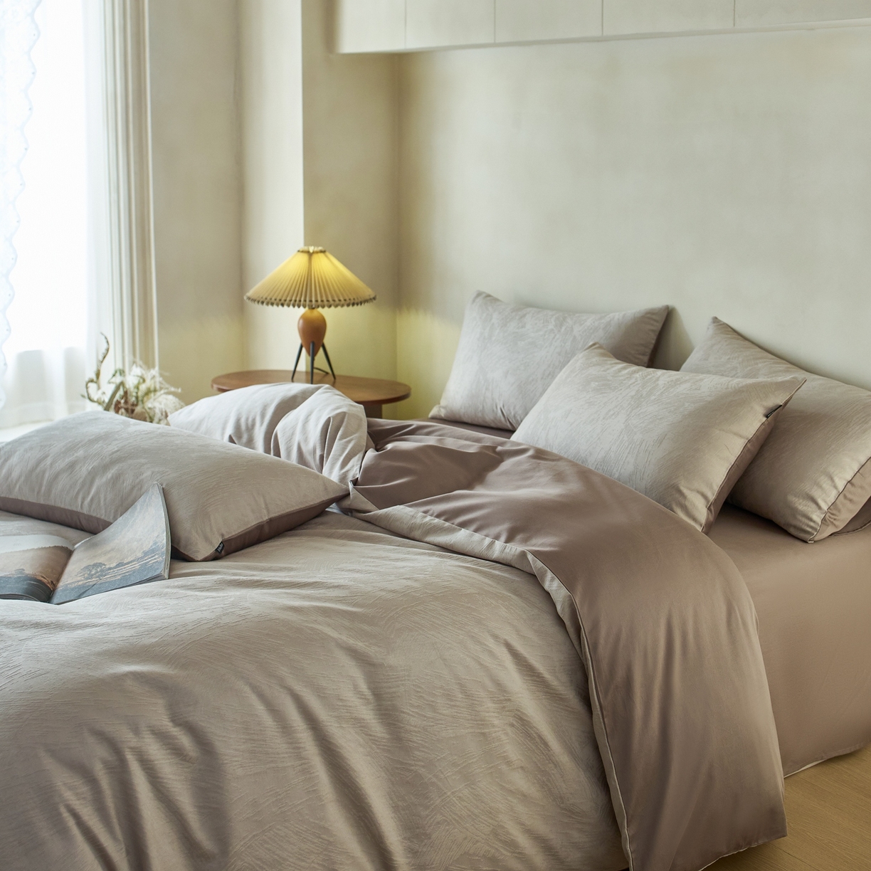 91家纺网 家纺一手货源 找家纺 亿梵家居 2026新款100支长绒棉纯棉厚织大提花四件套 西西里-奶茶