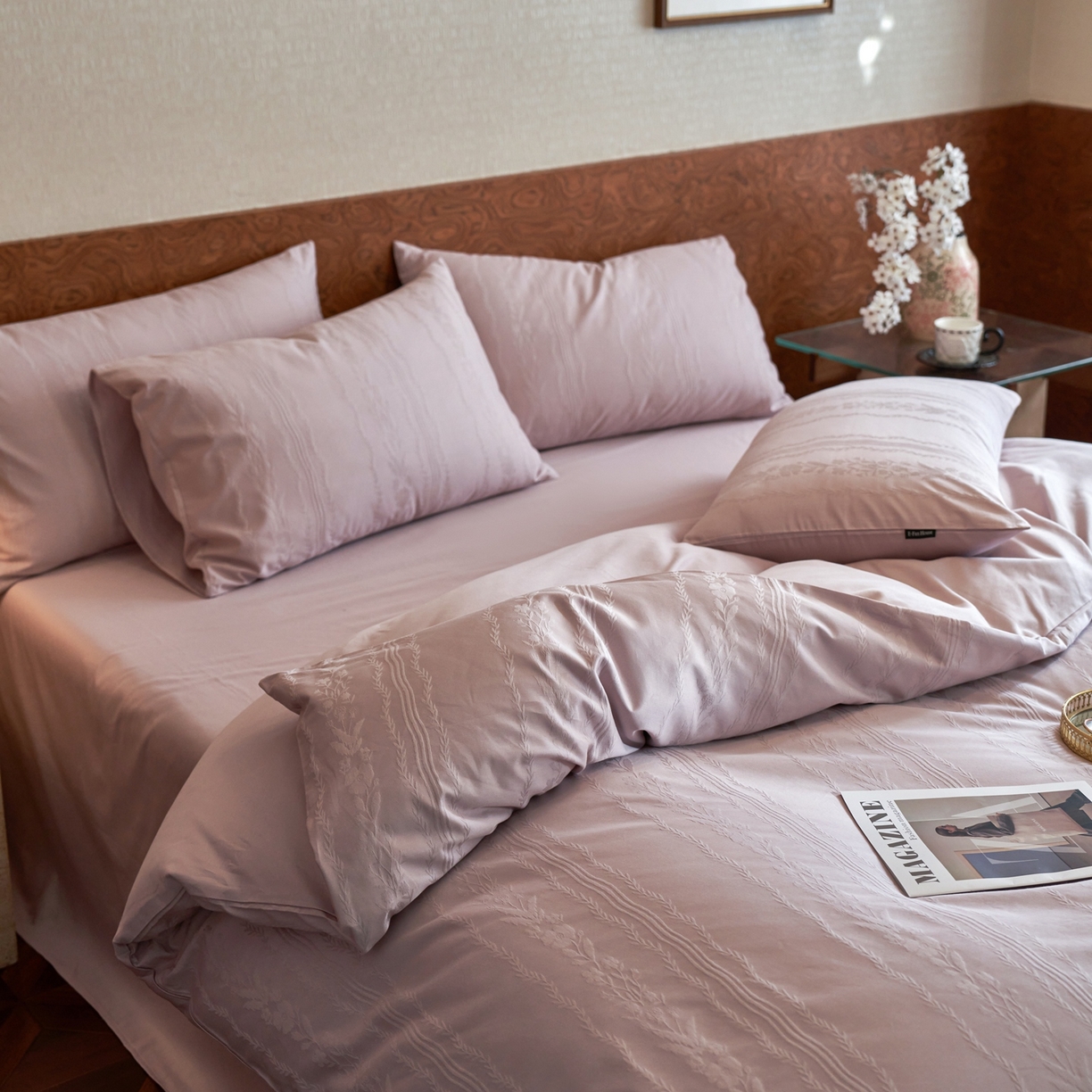 91家纺网 家纺一手货源 找家纺 亿梵家居 2026新款100支长绒棉纯棉厚织大提花四件套 秘境-淡云紫