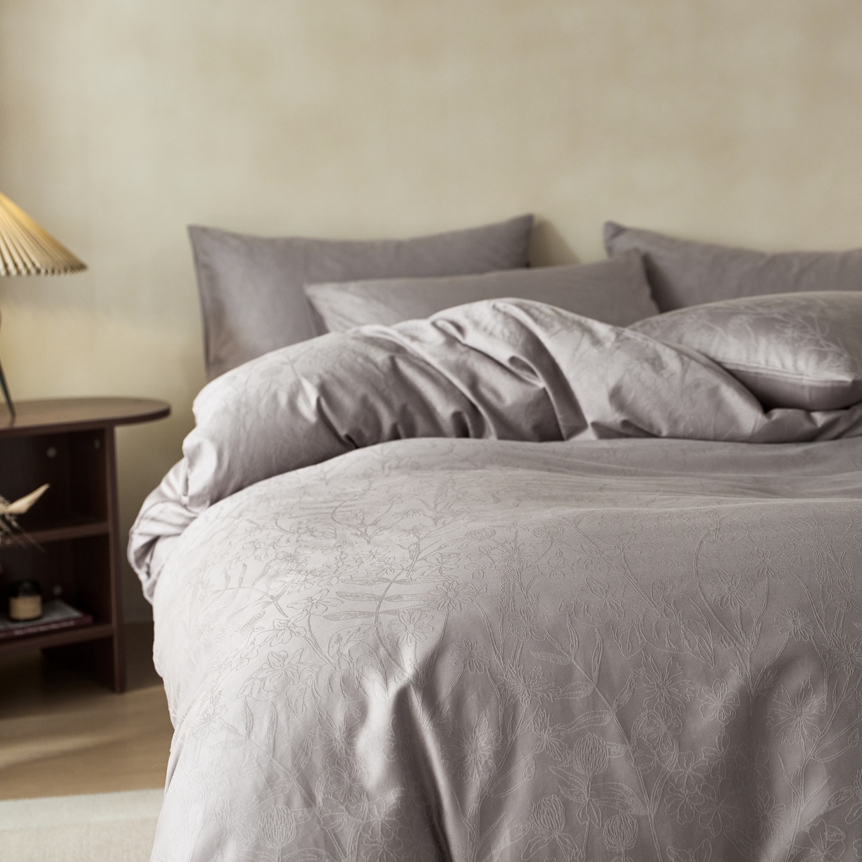 91家纺网 家纺一手货源 找家纺 亿梵家居 2026新款100支长绒棉纯棉厚织大提花四件套 缦莎-可可棕