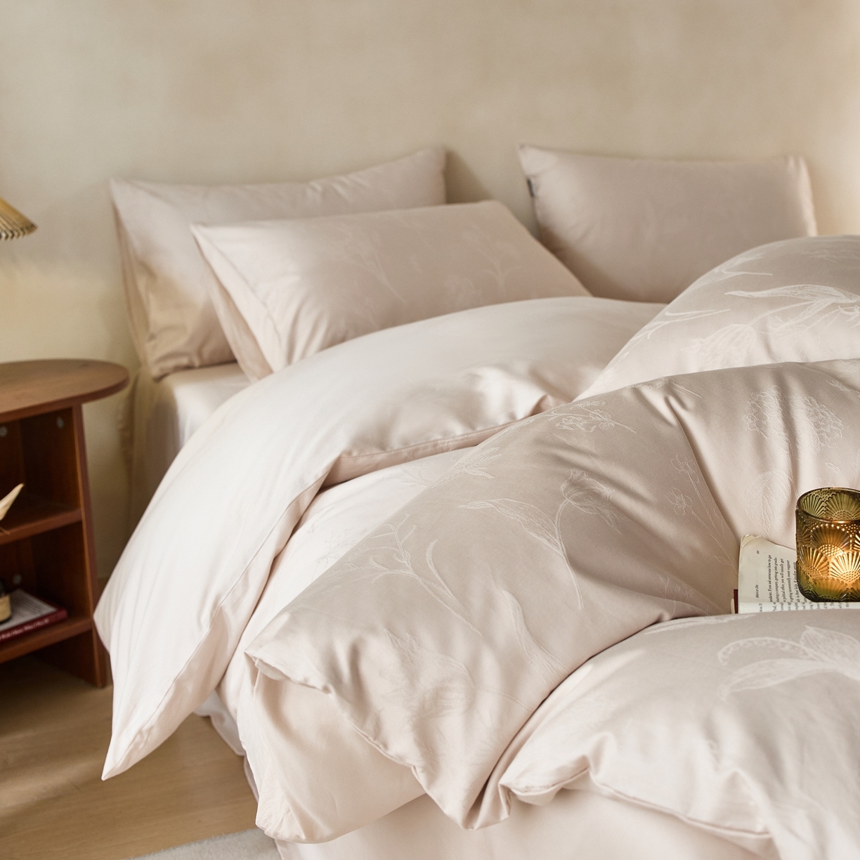 91家纺网 家纺一手货源 找家纺 亿梵家居 2026新款100支长绒棉纯棉厚织大提花四件套 雅芙-浅杏