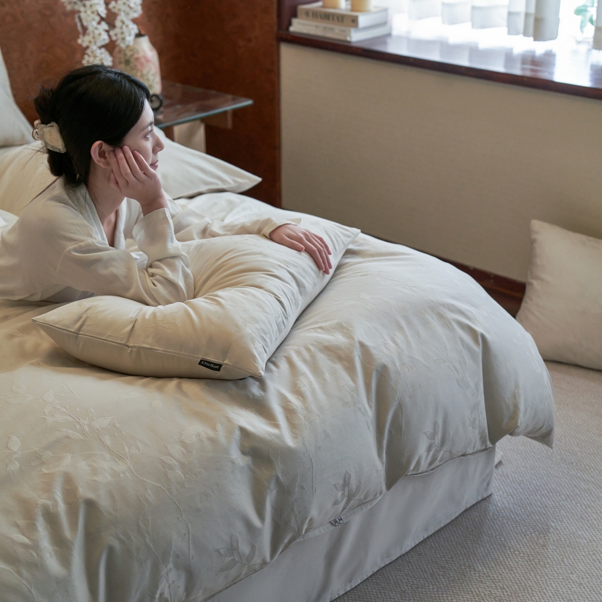 91家纺网 家纺一手货源 找家纺 亿梵家居 2026新款100支长绒棉纯棉厚织大提花四件套 安缦春也-浅杏