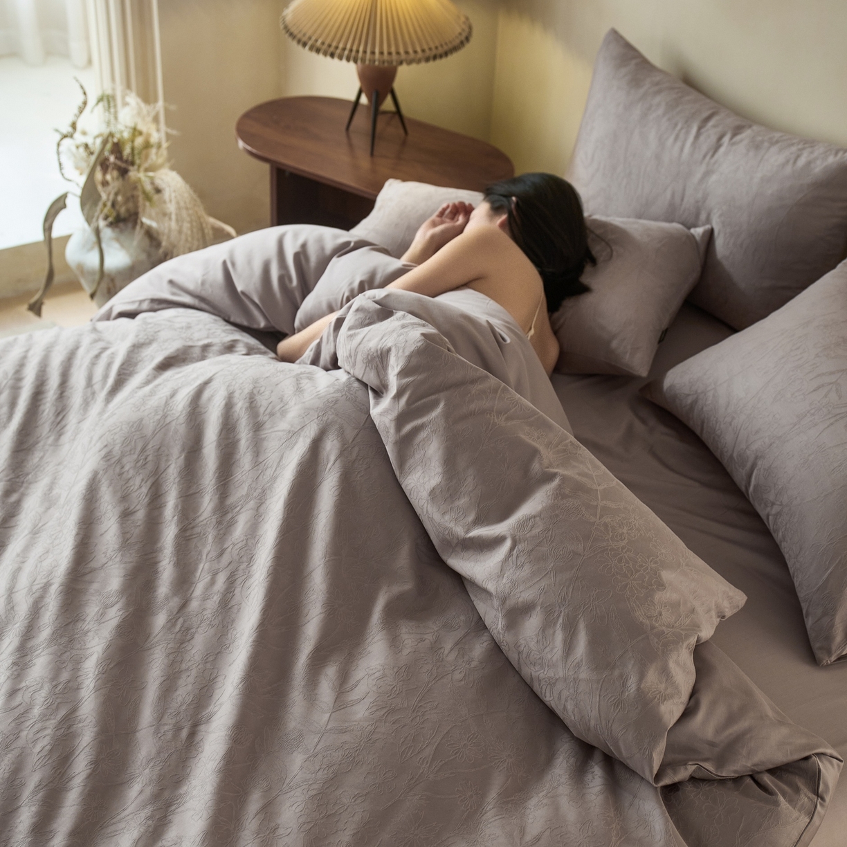 91家纺网 家纺一手货源 找家纺 亿梵家居 2026新款100支长绒棉纯棉厚织大提花四件套 缦莎-可可棕