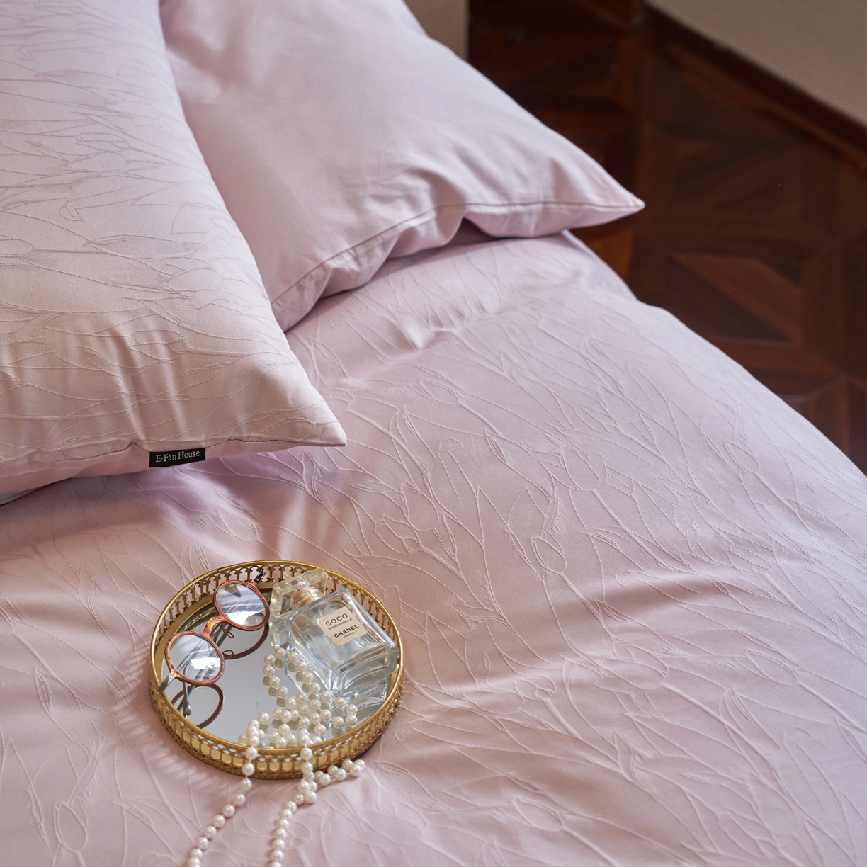 91家纺网 家纺一手货源 找家纺 亿梵家居 2026新款100支长绒棉纯棉厚织大提花四件套 芊芊花语-星黛紫