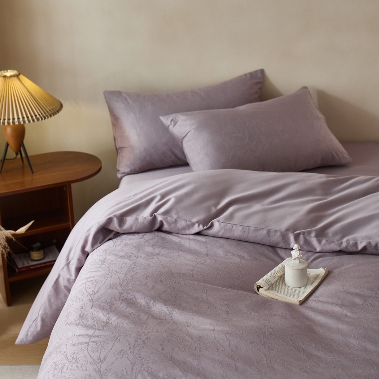 91家纺网 家纺一手货源 找家纺 亿梵家居 2026新款100支长绒棉纯棉厚织大提花四件套 缦莎-柔烟紫