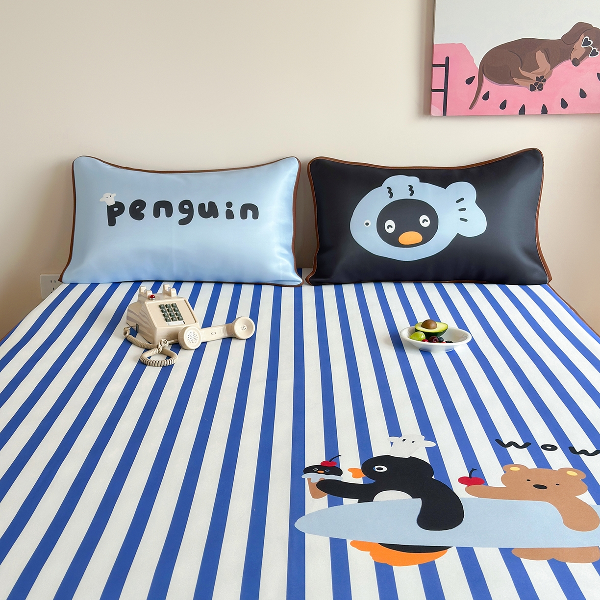 91家纺网 家纺一手货源 找家纺 桃喜 2026新款数码印花冰纤维牛奶丝凉席 冲浪企鹅