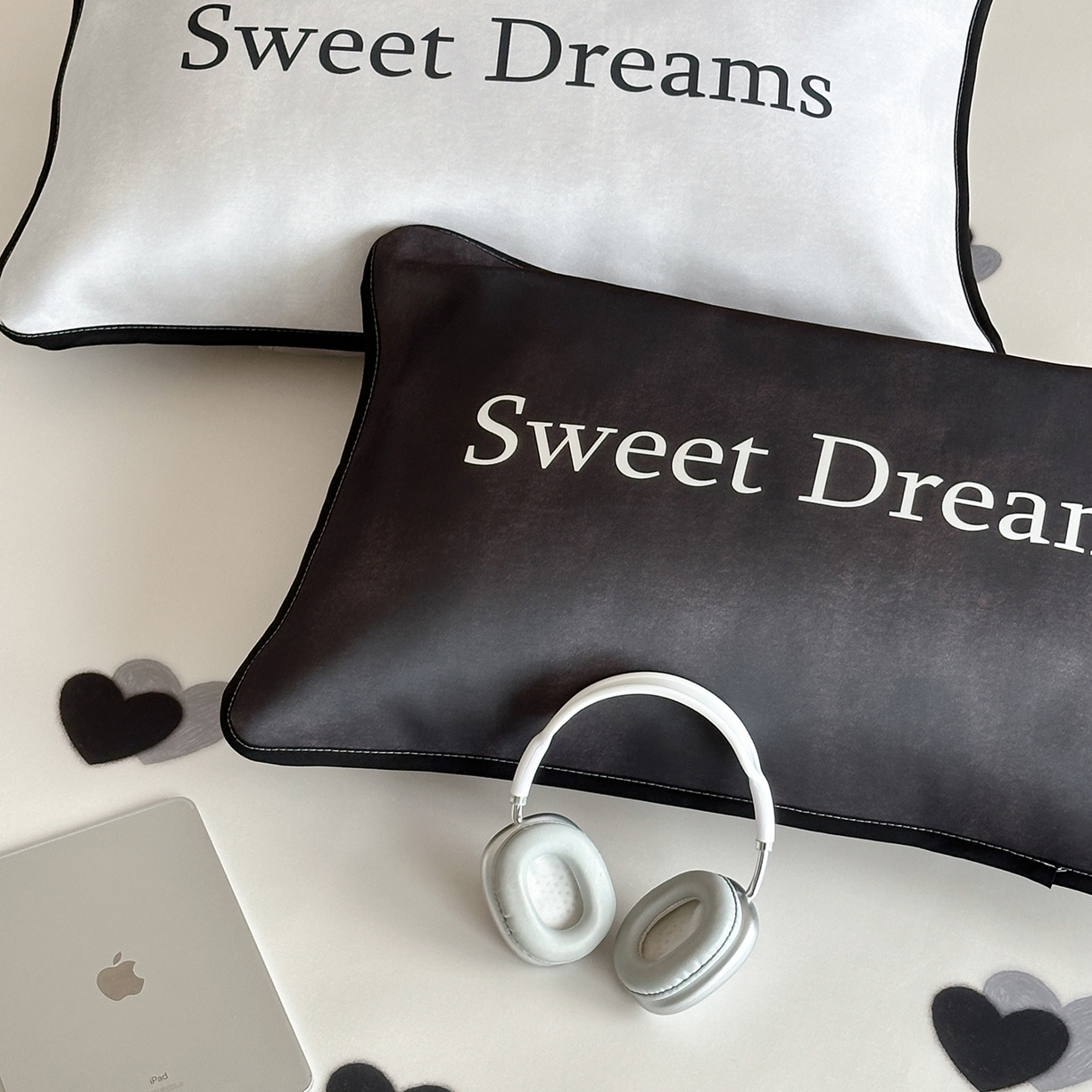 91家纺网 家纺一手货源 找家纺 桃喜 2026新款数码印花冰纤维牛奶丝凉席 灰调甜心