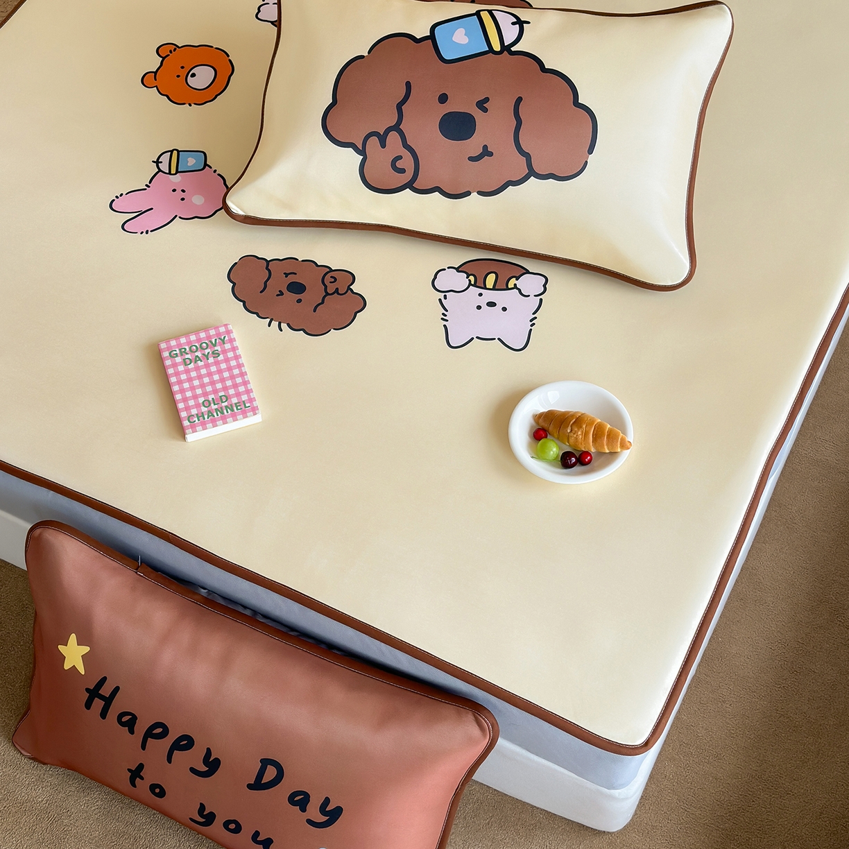 91家纺网 家纺一手货源 找家纺 桃喜 2026新款数码印花冰纤维牛奶丝凉席 卷毛狗勾的夏天