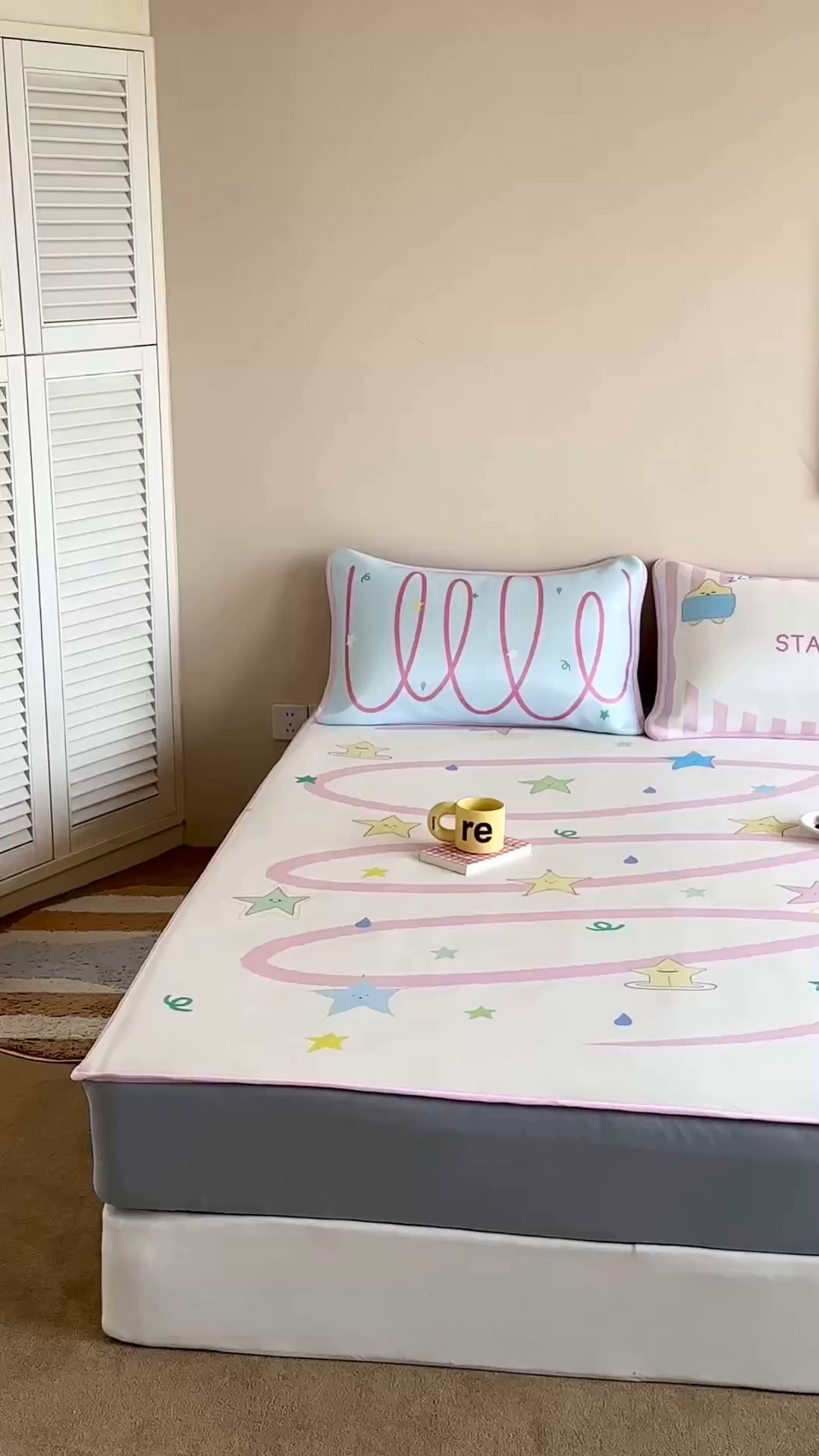 91家纺网 家纺一手货源 找家纺 桃喜 2026新款数码印花冰纤维牛奶丝凉席 梦幻流星带