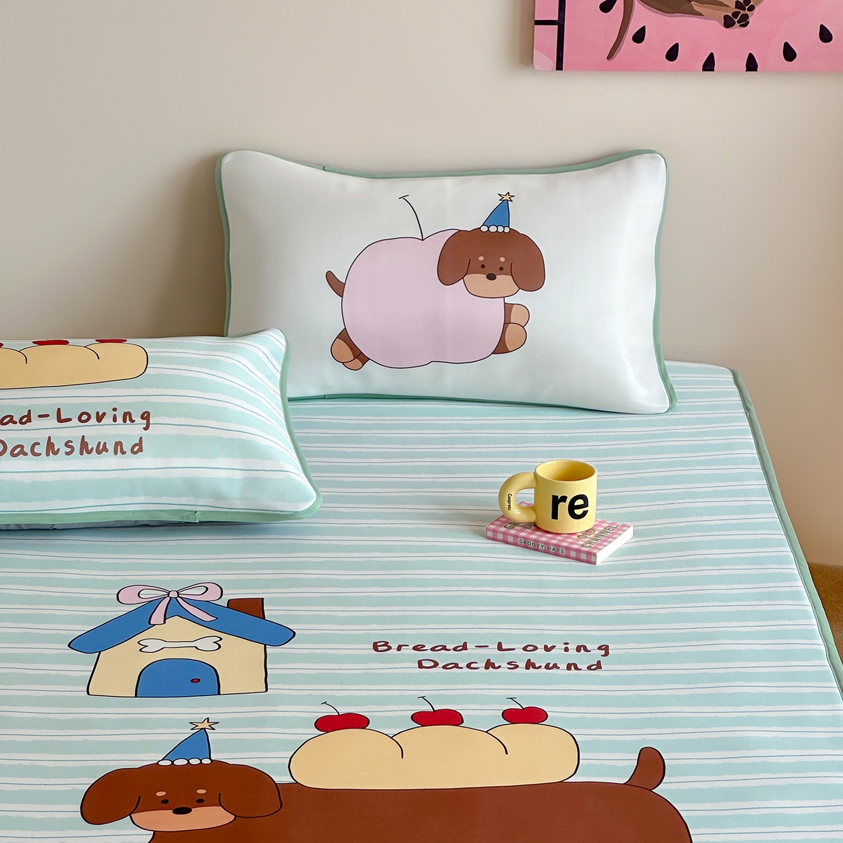 91家纺网 家纺一手货源 找家纺 桃喜 2026新款数码印花冰纤维牛奶丝凉席 面包腊肠狗