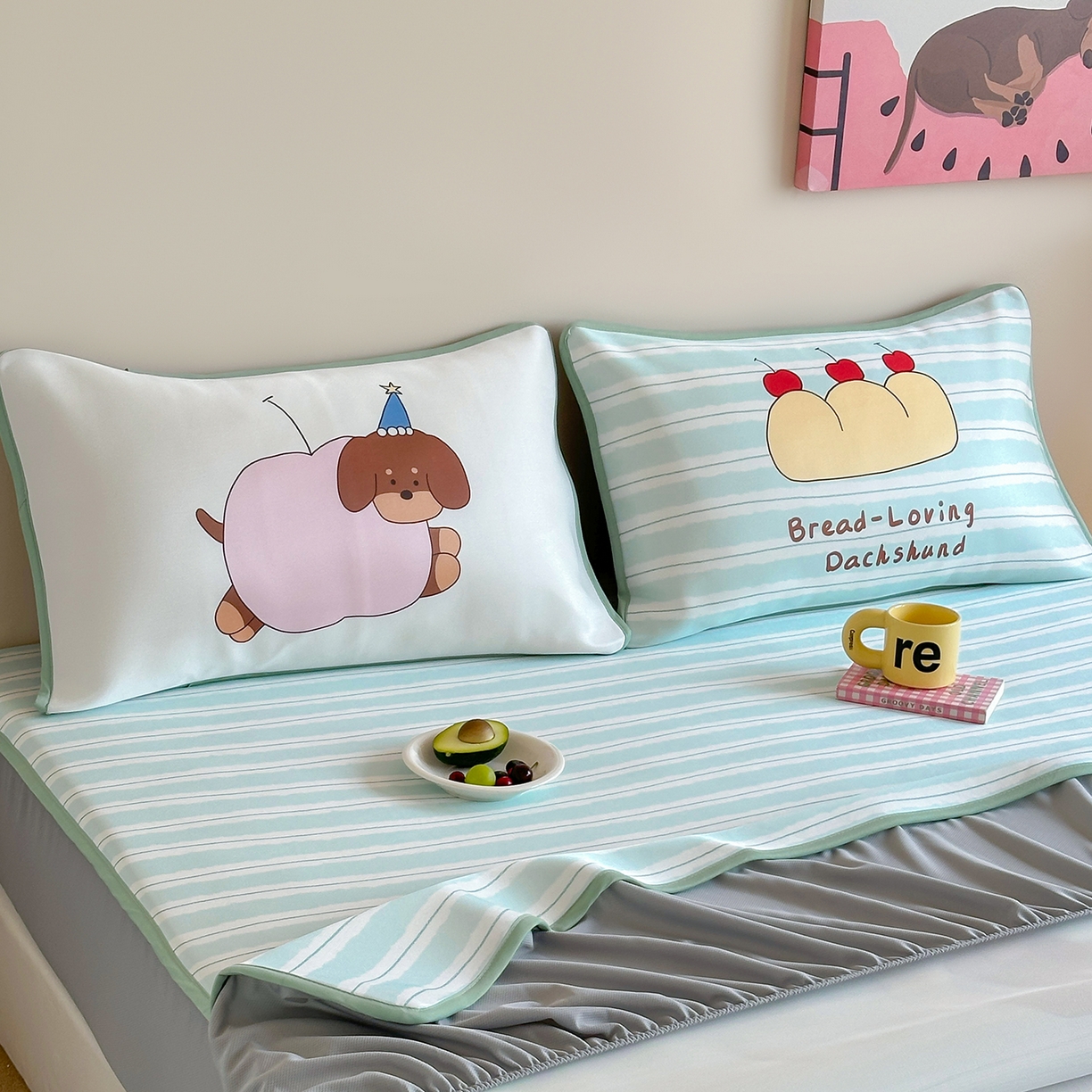 91家纺网 家纺一手货源 找家纺 桃喜 2026新款数码印花冰纤维牛奶丝凉席 面包腊肠狗