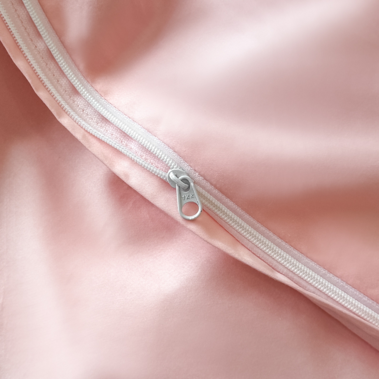 91家纺网 家纺一手货源 找家纺 （总）卡初家居（原微来） 2026新款A类母婴级亲肤棉绣花四件套-锦上添花