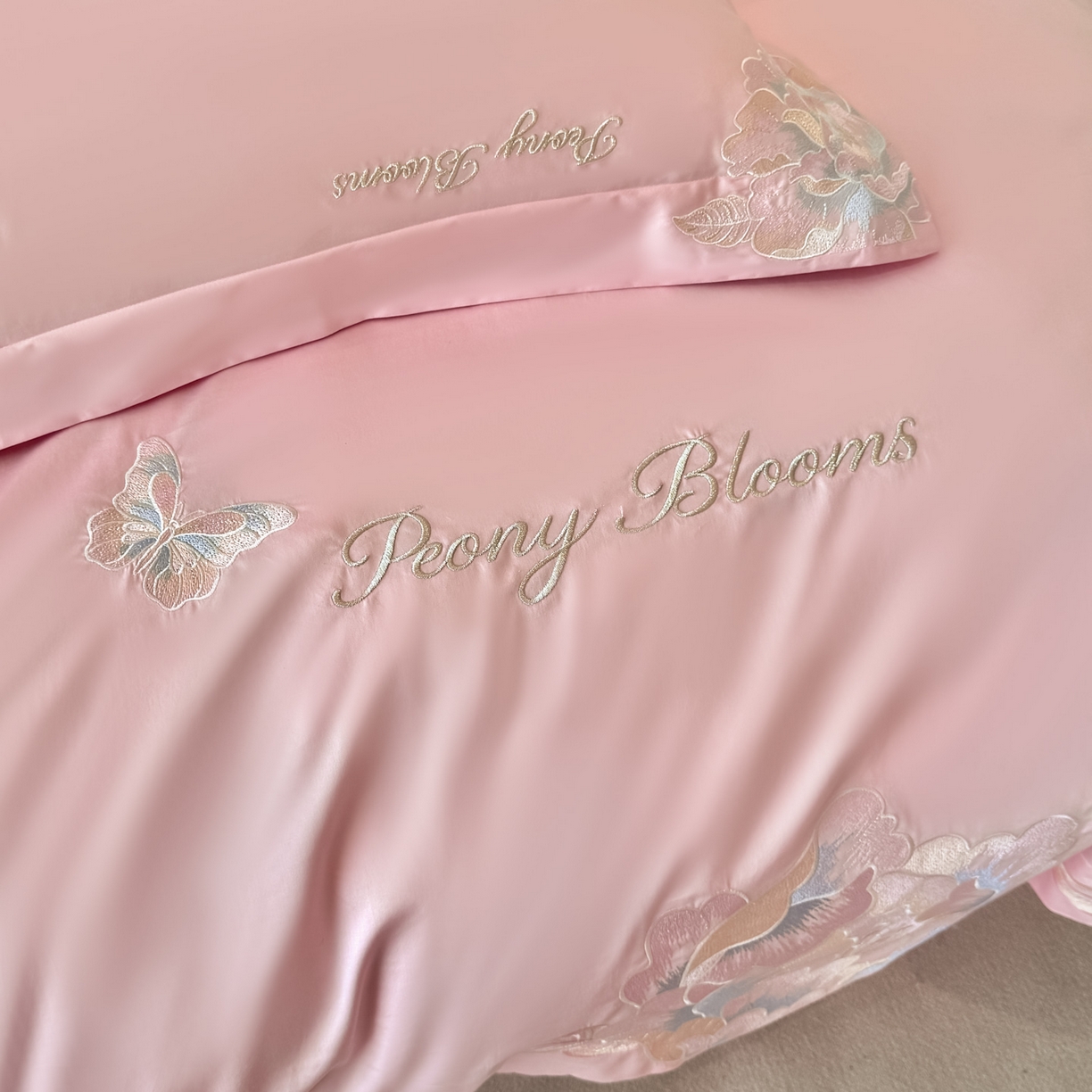 91家纺网 家纺一手货源 找家纺 卡初家居（原微来） 2026新款A类母婴级亲肤棉绣花四件套-锦上添花 锦上添花-香叶粉