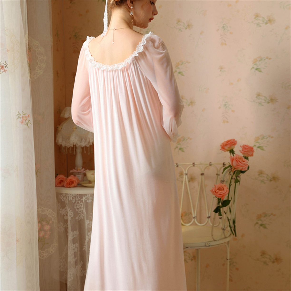 91家纺网 家纺一手货源 找家纺 洛兰沙家居馆 2026新款宫廷公主风睡裙春秋长袖法式蕾丝家居高级感性感睡衣甜美少女长裙 花色2