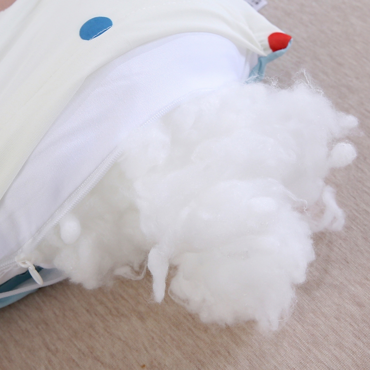 91家纺网 家纺一手货源 找家纺 珍贝家纺 2026新款A面凉感丝+B面豆豆绒枕头枕套+枕芯儿童枕学生枕枕头枕芯 凉感--小灰熊