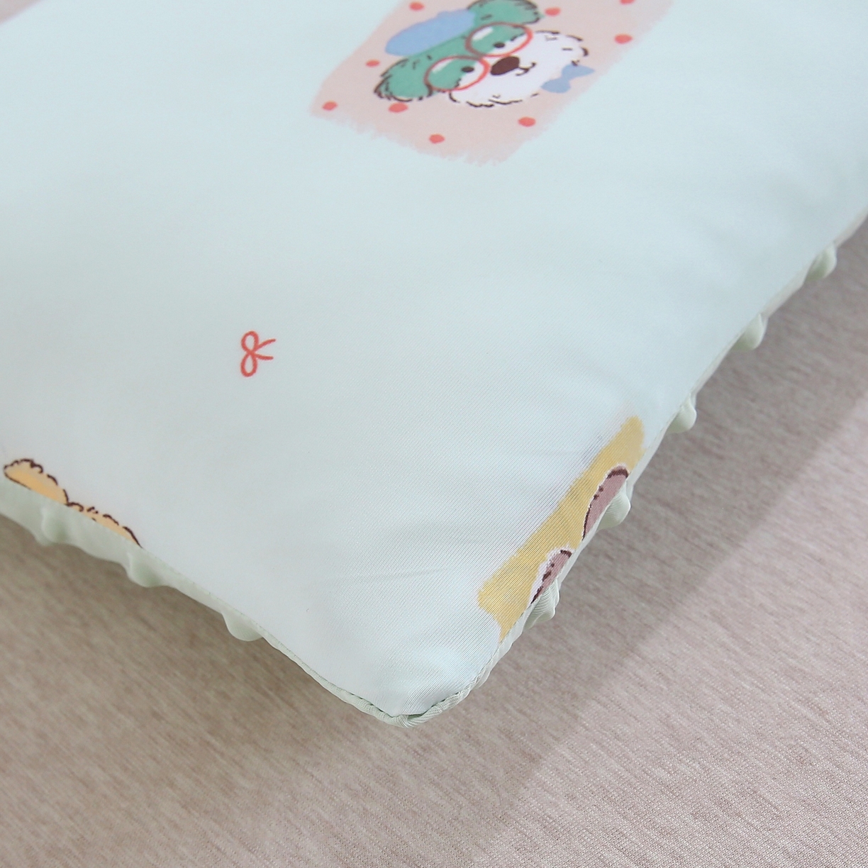 91家纺网 家纺一手货源 找家纺 珍贝家纺 2026新款A面凉感丝+B面豆豆绒枕头枕套+枕芯儿童枕学生枕枕头枕芯 凉感--快乐小狗