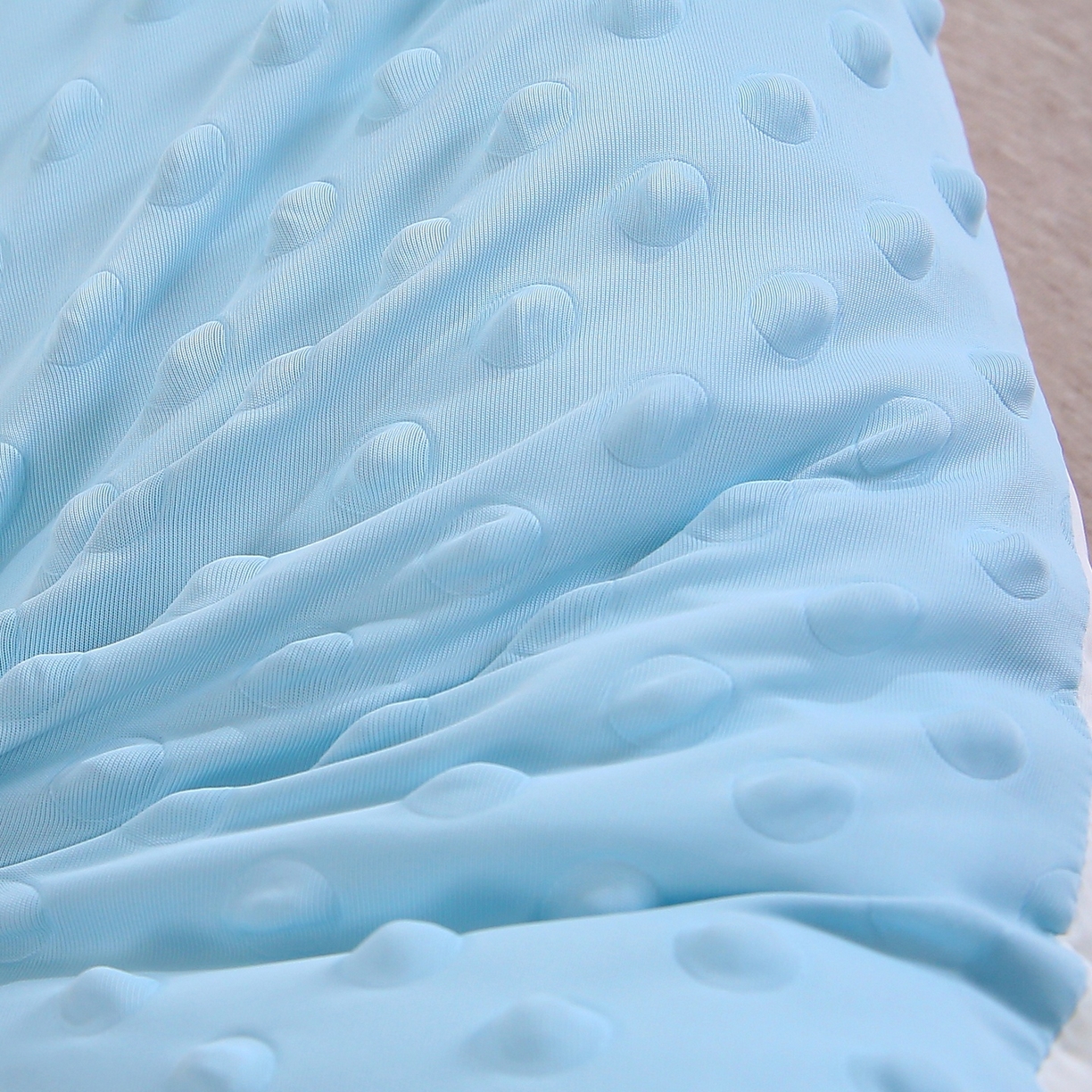 91家纺网 家纺一手货源 找家纺 珍贝家纺 2026新款A面凉感丝+B面豆豆绒枕头枕套+枕芯儿童枕学生枕枕头枕芯 凉感--西瓜地