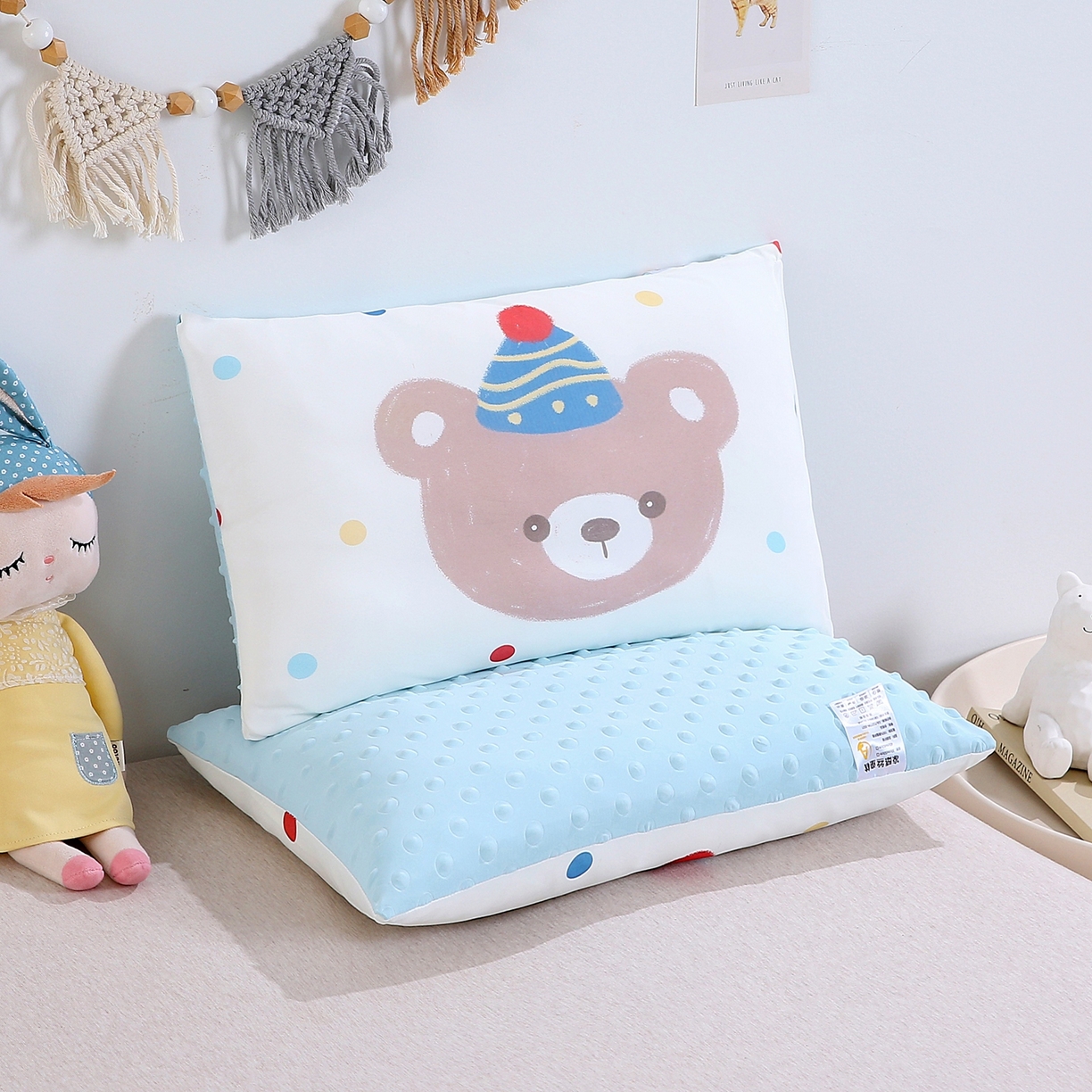 91家纺网 家纺一手货源 找家纺 珍贝家纺 2026新款A面凉感丝+B面豆豆绒枕头枕套+枕芯儿童枕学生枕枕头枕芯 凉感--小灰熊