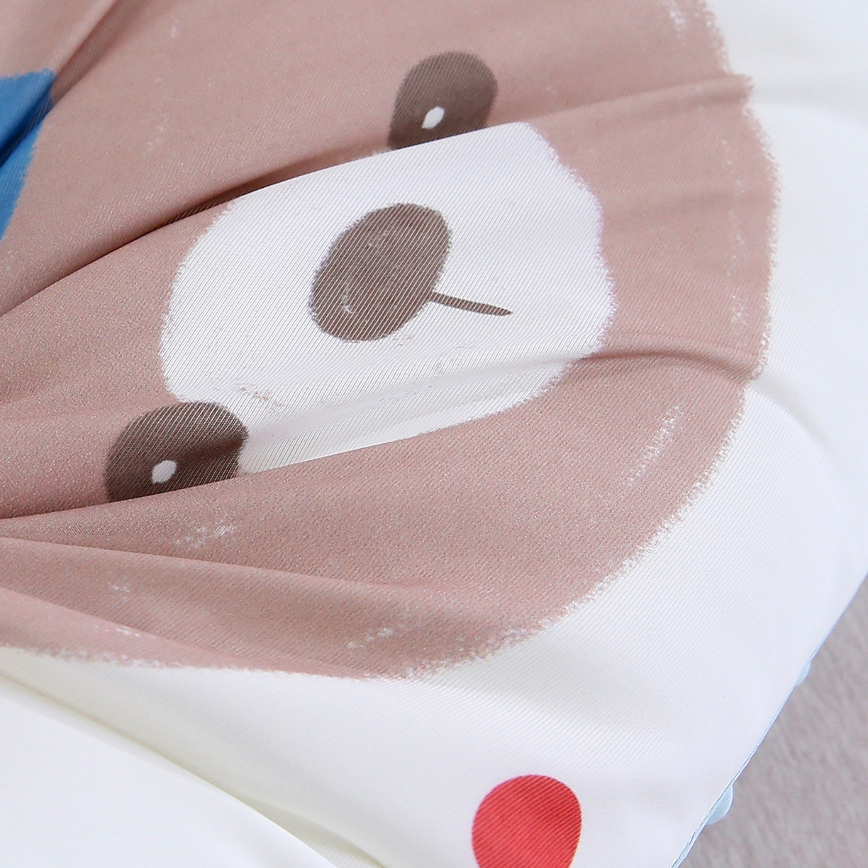 91家纺网 家纺一手货源 找家纺 珍贝家纺 2026新款A面凉感丝+B面豆豆绒枕头枕套+枕芯儿童枕学生枕枕头枕芯 凉感--小灰熊