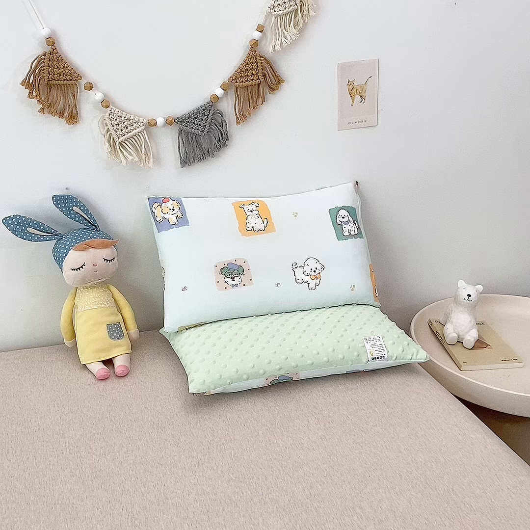 91家纺网 家纺一手货源 找家纺 珍贝家纺 2026新款A面凉感丝+B面豆豆绒枕头枕套+枕芯儿童枕学生枕枕头枕芯 凉感--快乐小狗