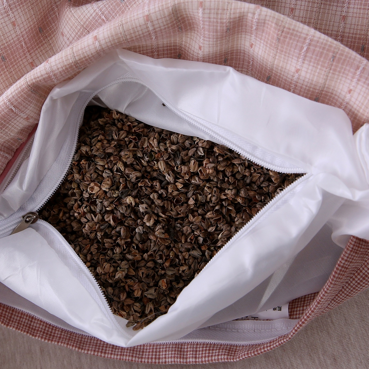 91家纺网 家纺一手货源 找家纺 珍贝家纺 2026新款全棉水洗棉贴布绣荞麦枕枕头枕芯-短尾兔 短尾兔-粉