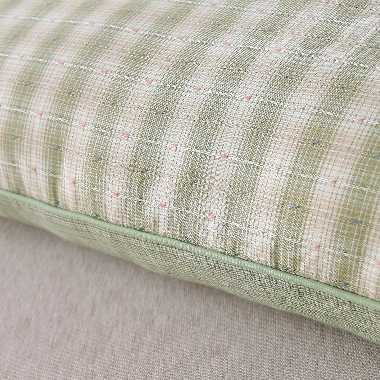 91家纺网 家纺一手货源 找家纺 珍贝家纺 2026新款全棉水洗棉贴布绣荞麦枕枕头枕芯-短尾兔 短尾兔-绿