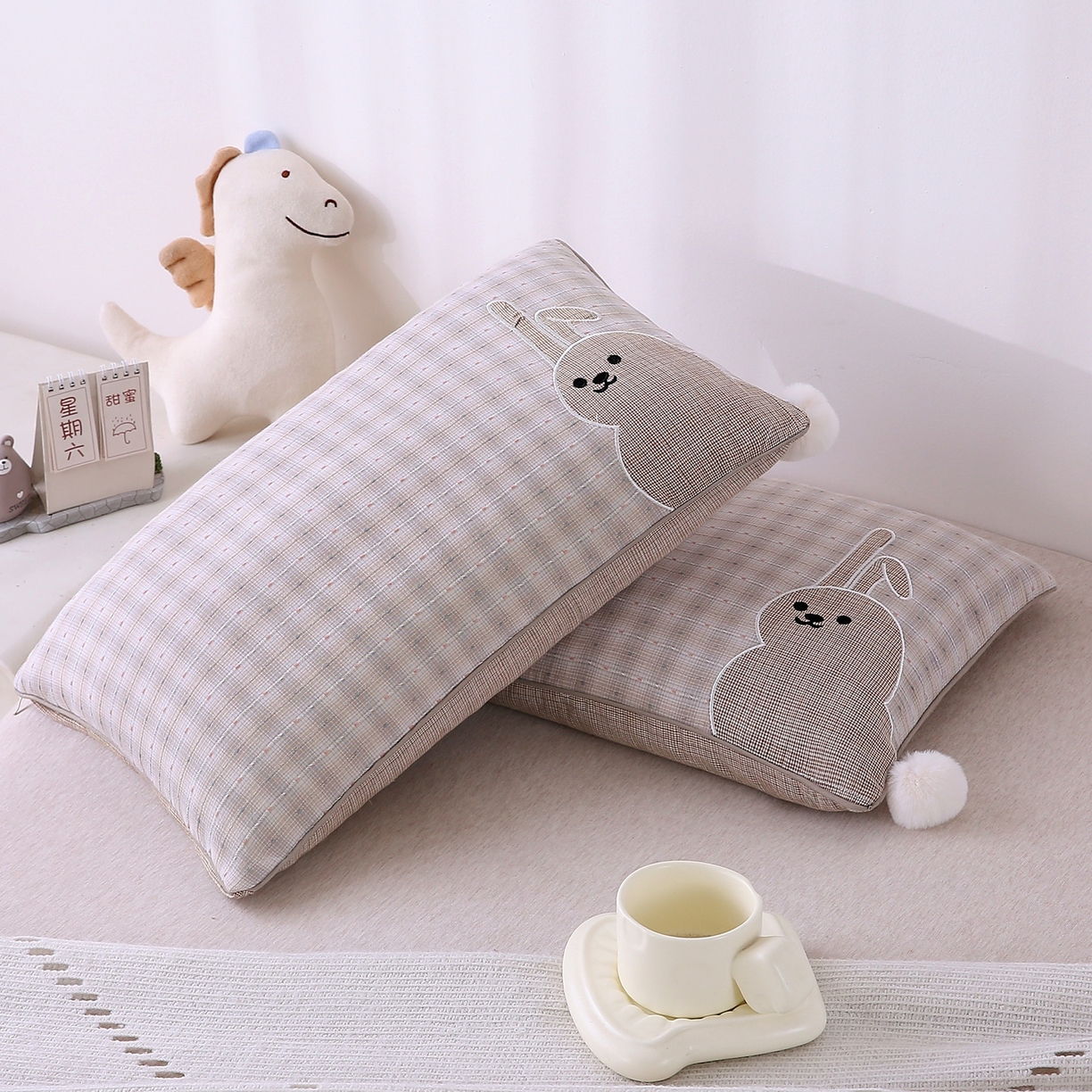 珍贝家纺 2026新款全棉水洗棉贴布绣荞麦枕枕头枕芯-短尾兔 短尾兔-灰