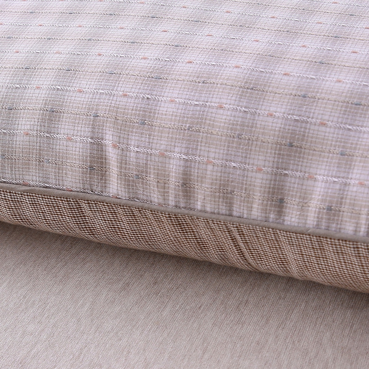 91家纺网 家纺一手货源 找家纺 珍贝家纺 2026新款全棉水洗棉贴布绣荞麦枕枕头枕芯-短尾兔 短尾兔-灰