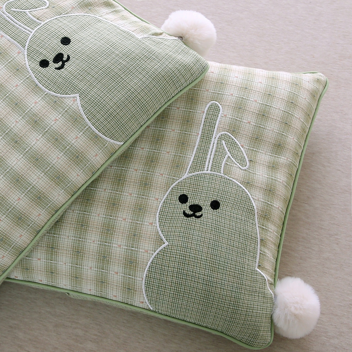 91家纺网 家纺一手货源 找家纺 珍贝家纺 2026新款全棉水洗棉贴布绣荞麦枕枕头枕芯-短尾兔 短尾兔-绿