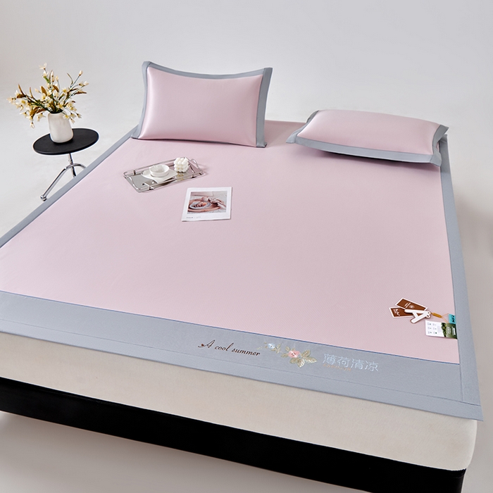 91家纺网 家纺一手货源 找家纺 小牛席业 2026春夏新款双PE高凉感-薄荷清凉冰丝席席子凉席 粉色