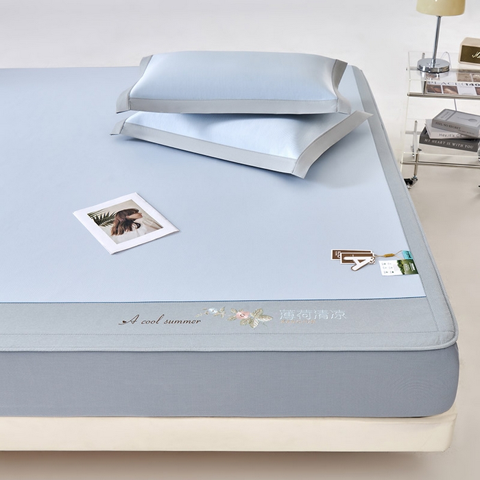 91家纺网 家纺一手货源 找家纺 小牛席业 2026春夏新款双PE高凉感-薄荷清凉冰丝席席子凉席-床笠款 蓝色