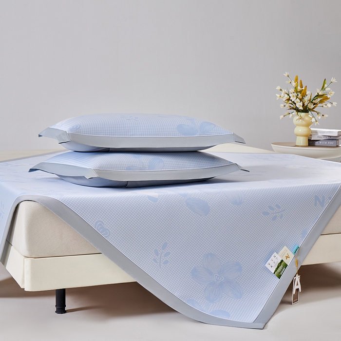 91家纺网 家纺一手货源 找家纺 小牛席业 2026新款胖达凉感提花冰丝席席子凉席 蓝色