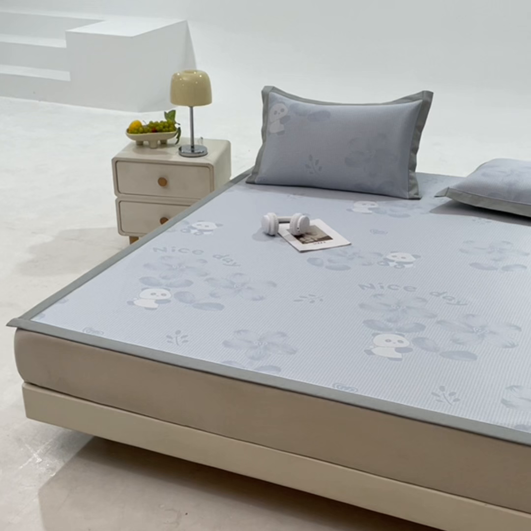 91家纺网 家纺一手货源 找家纺 小牛席业 2026新款胖达凉感提花冰丝席席子凉席 蓝色