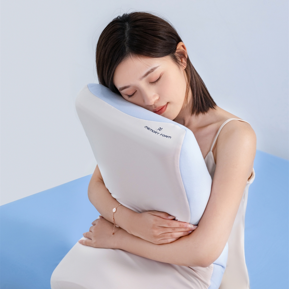 91家纺网 家纺一手货源 找家纺 （总）熙朵梦家纺 【某朵同款Pro深睡枕】2026新款零压力慢回弹护颈枕头 双拼记忆枕 枕芯【单芯-双芯-三芯】主图二