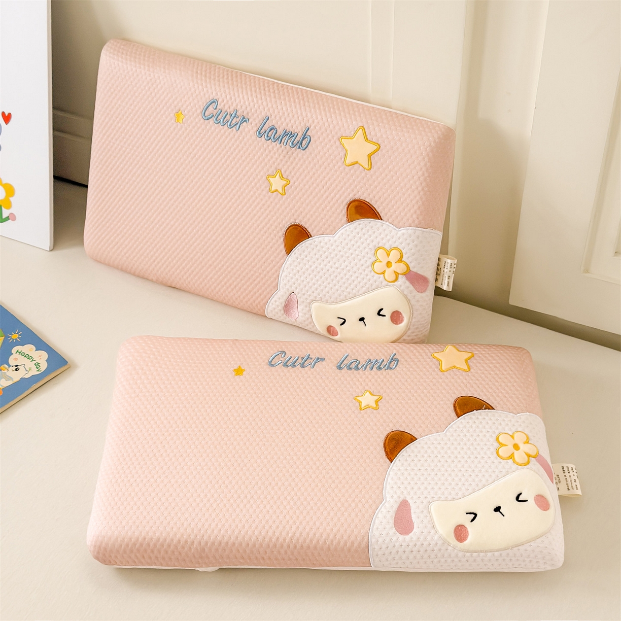 91家纺网 家纺一手货源 找家纺 麦肯锡 2026新款小绵羊卡通面包记忆枕枕头枕芯 小绵羊-粉色