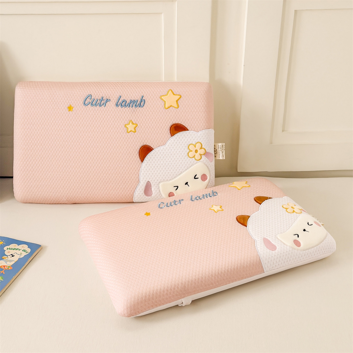 91家纺网 家纺一手货源 找家纺 麦肯锡 2026新款小绵羊卡通面包记忆枕枕头枕芯 小绵羊-粉色