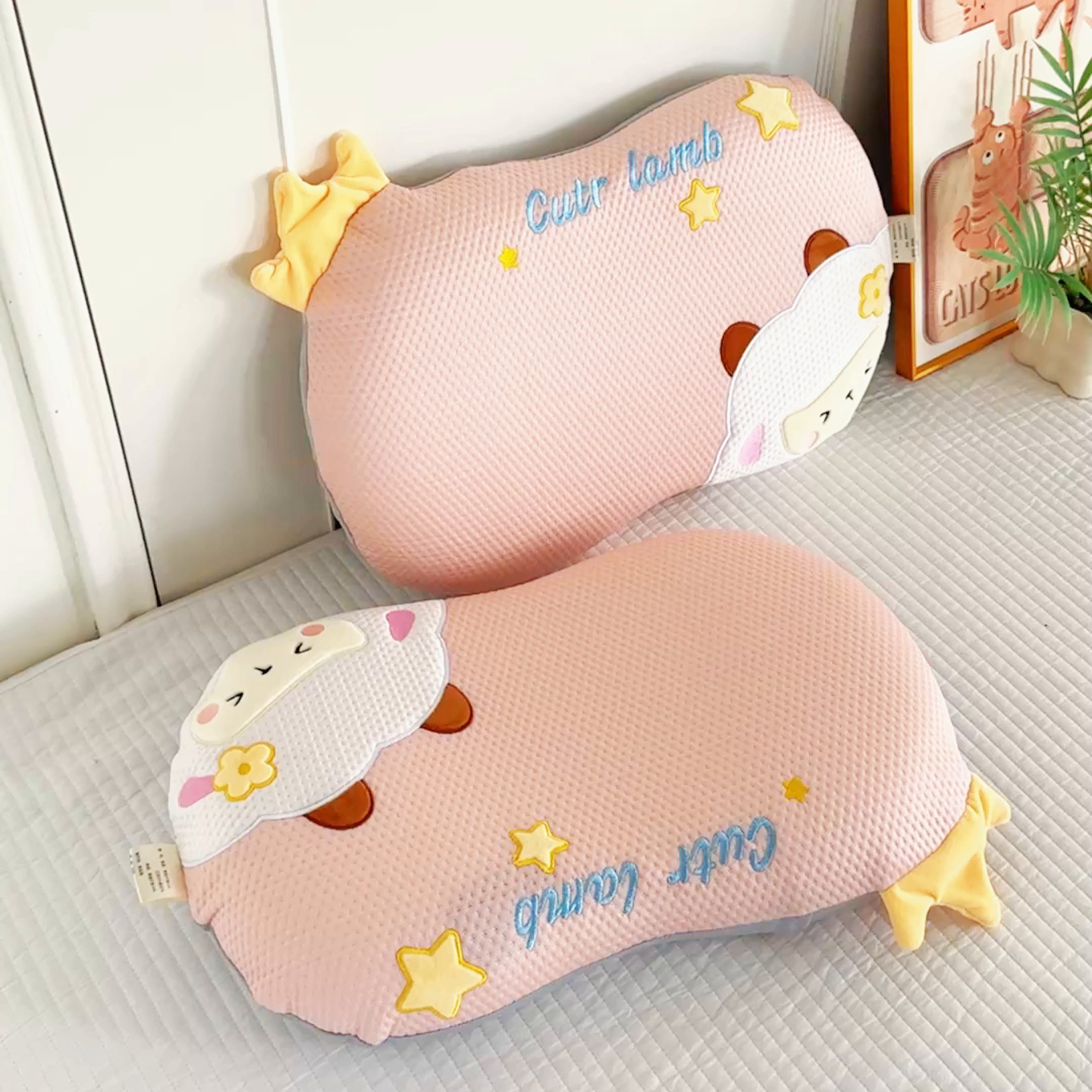 91家纺网 家纺一手货源 找家纺 （总）麦肯锡 2026新款小绵羊卡通记忆枕枕头枕芯