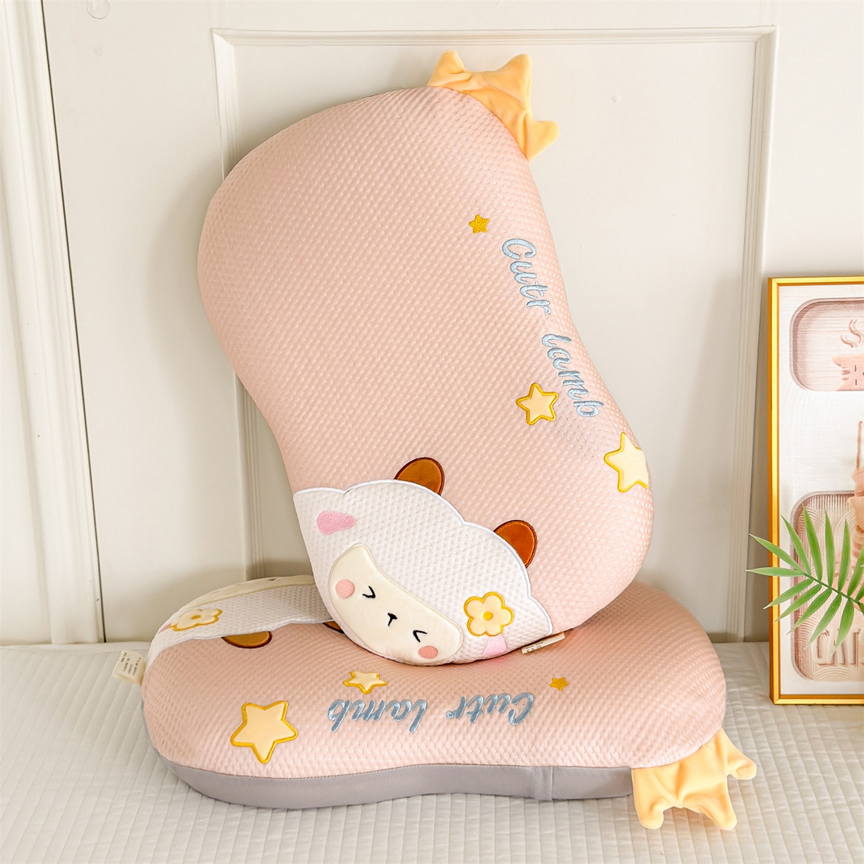 91家纺网 家纺一手货源 找家纺 麦肯锡 2026新款小绵羊卡通记忆枕枕头枕芯 小绵羊-粉色